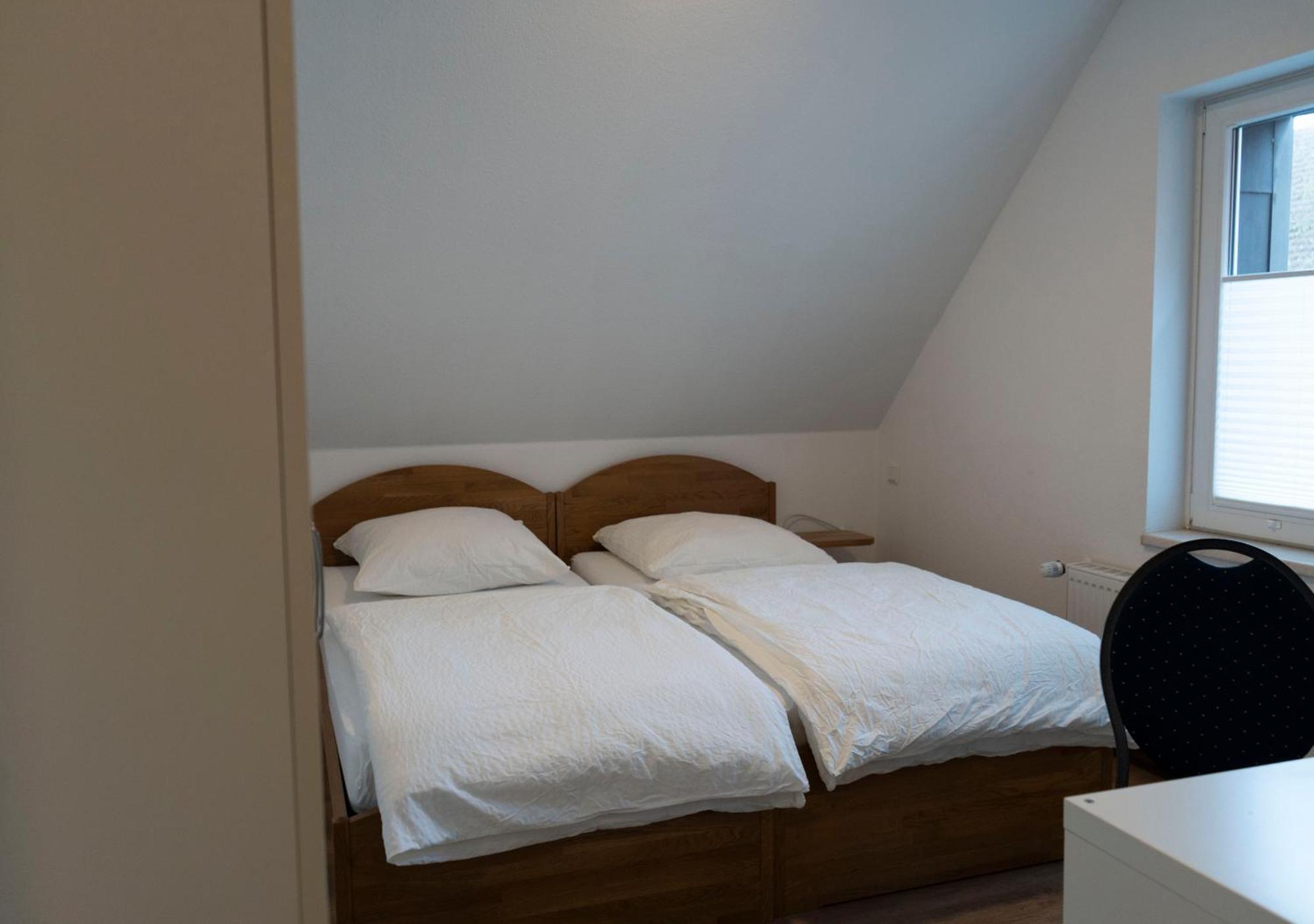 Gaststaette Zur Eiche Hotel Hannover Bagian luar foto