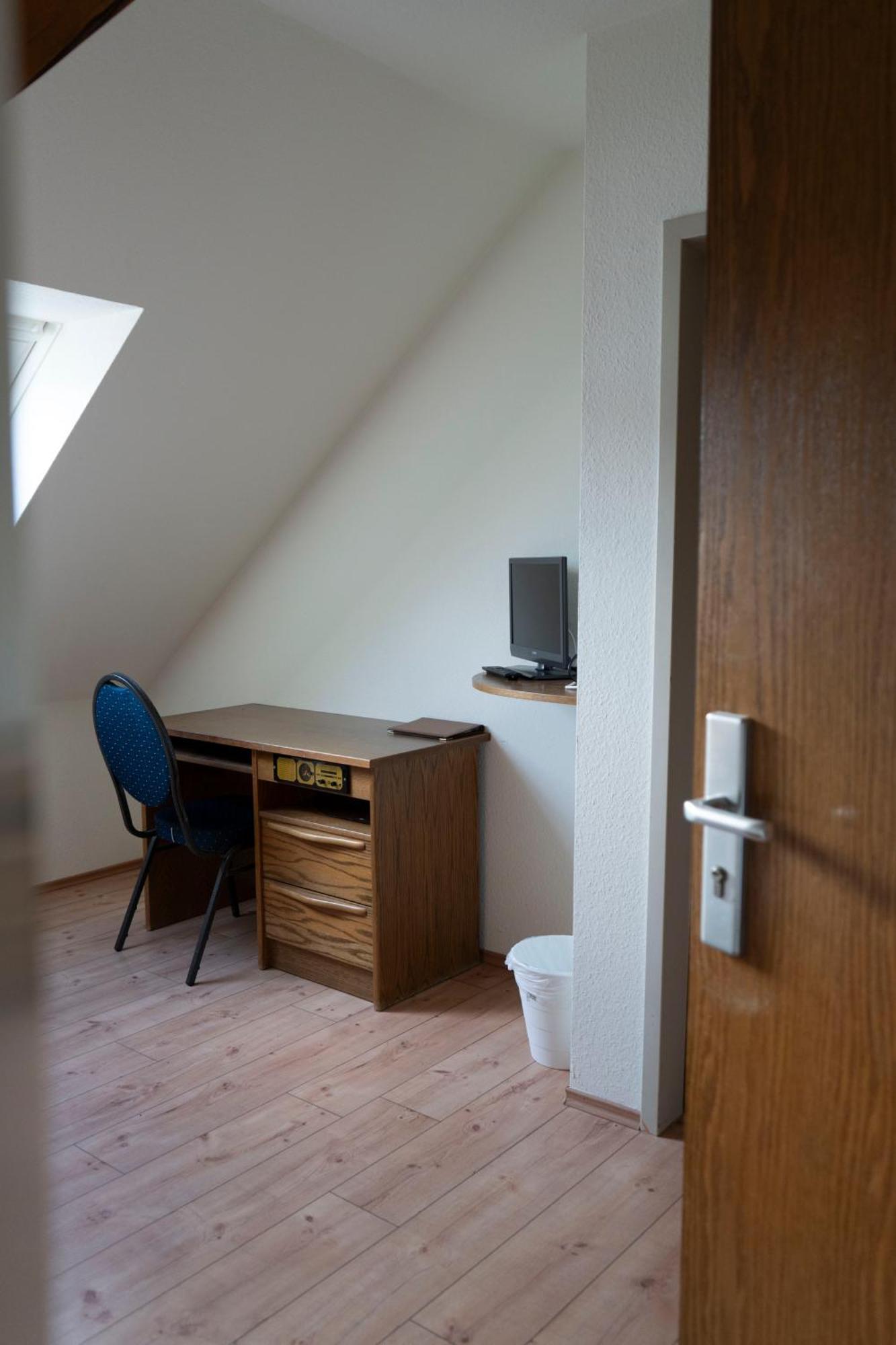 Gaststaette Zur Eiche Hotel Hannover Bagian luar foto
