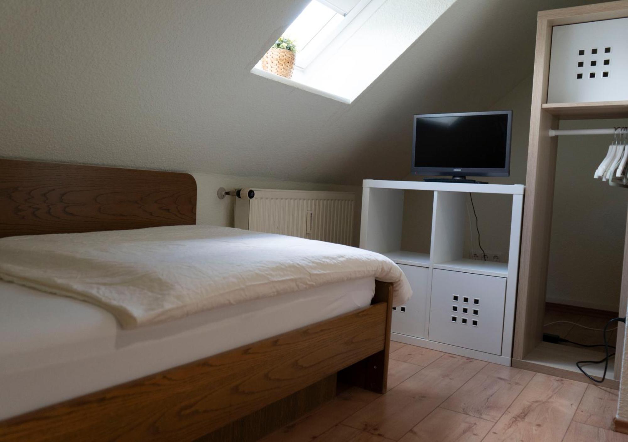 Gaststaette Zur Eiche Hotel Hannover Bagian luar foto
