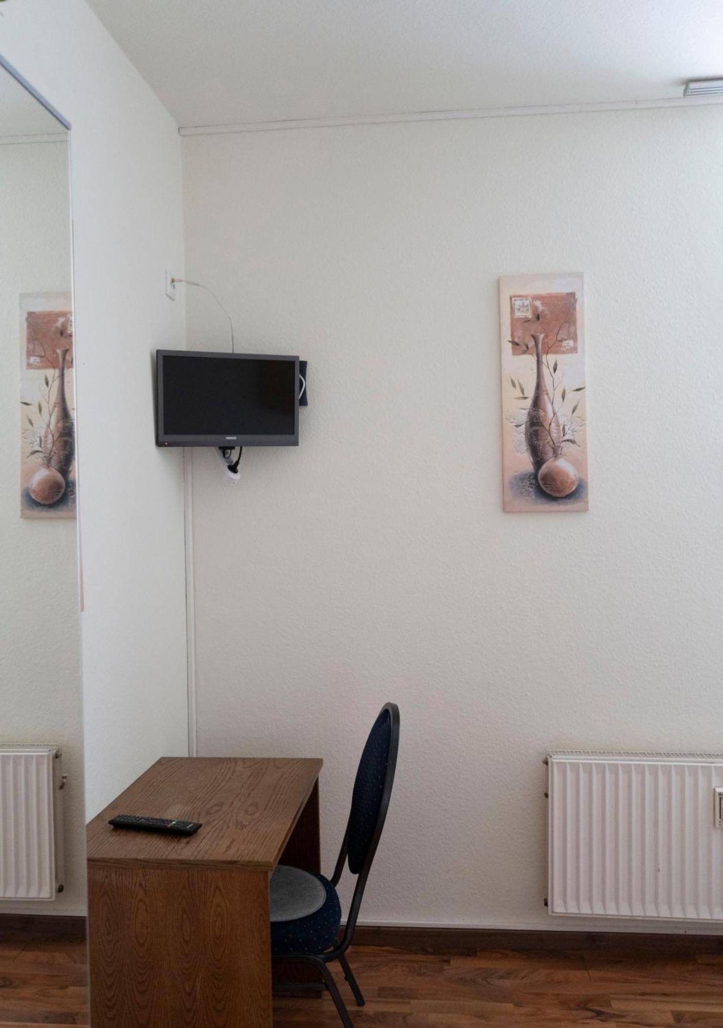 Gaststaette Zur Eiche Hotel Hannover Bagian luar foto