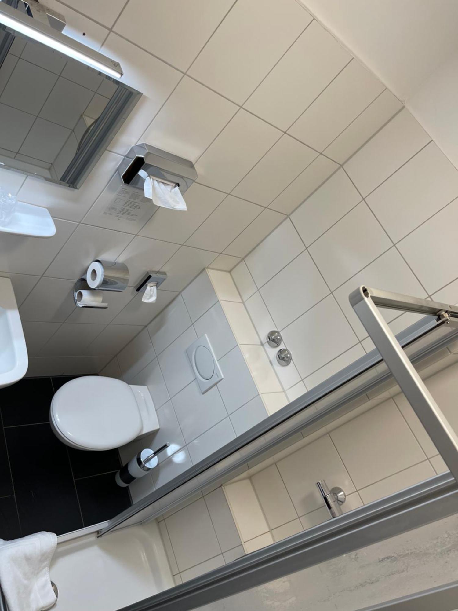 Gaststaette Zur Eiche Hotel Hannover Bagian luar foto