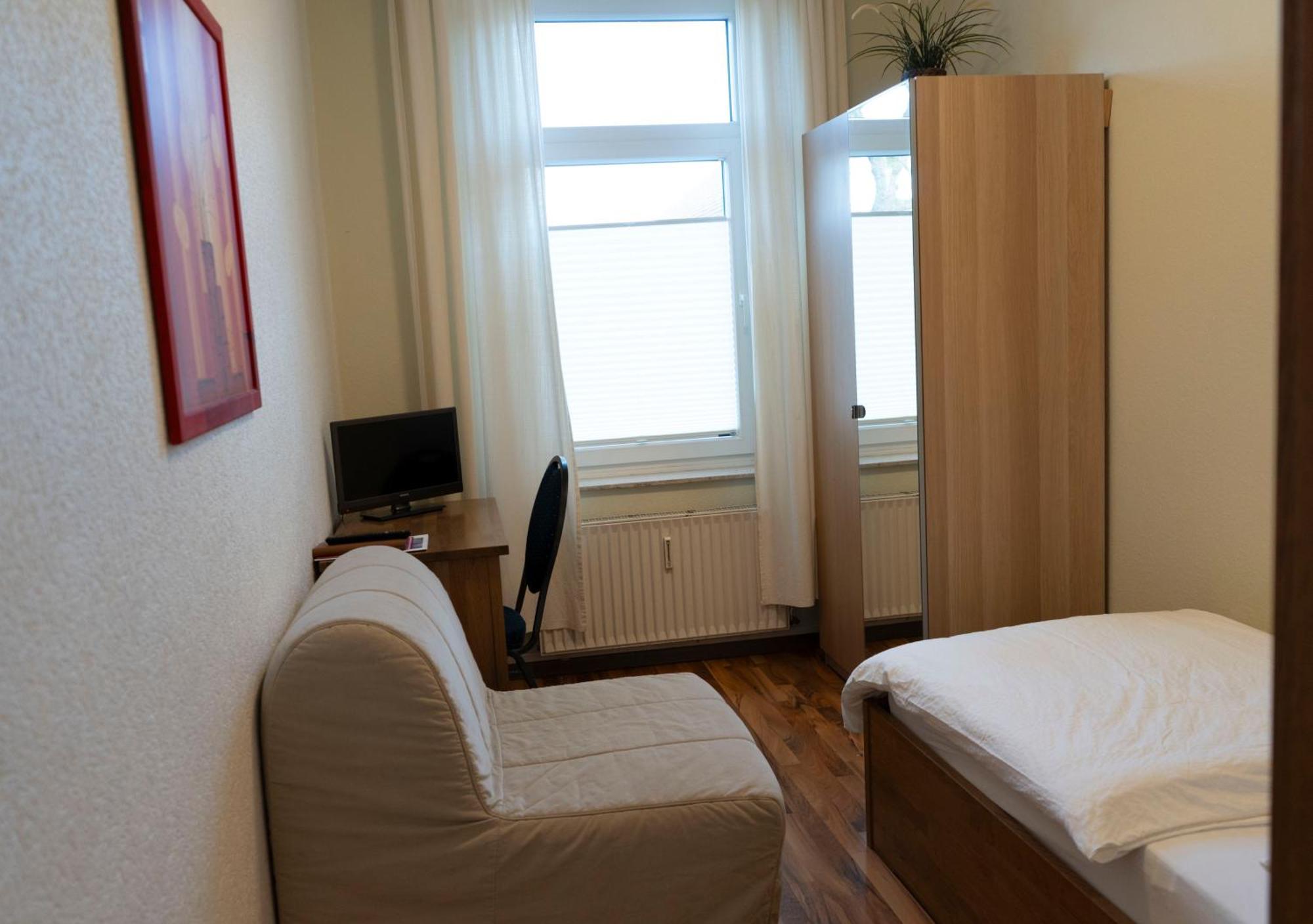 Gaststaette Zur Eiche Hotel Hannover Bagian luar foto